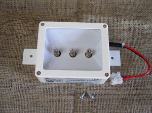 St extension lamps for small or multiple small hen houses
